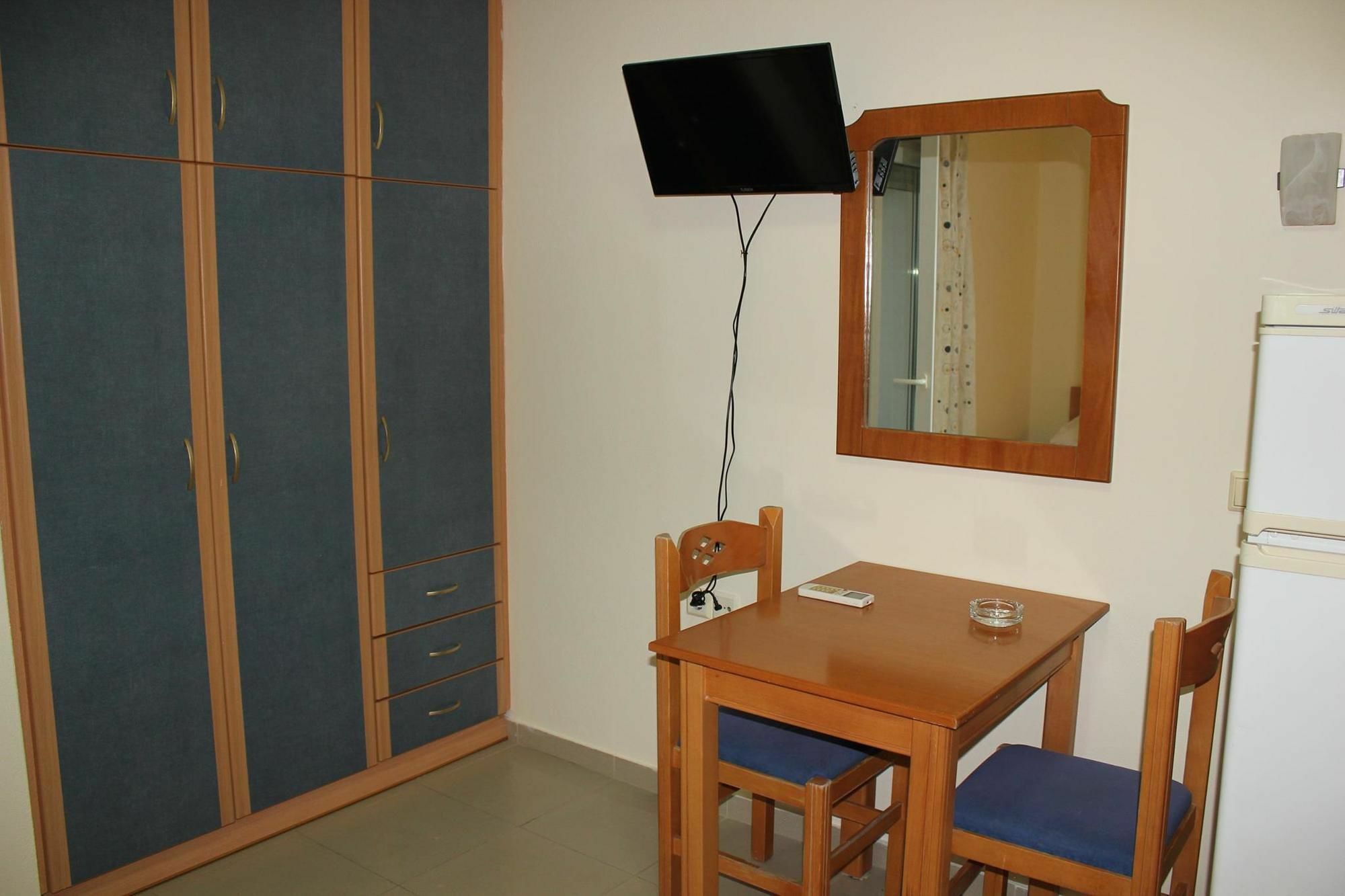 Helen Apartments Retimno Zewnętrze zdjęcie